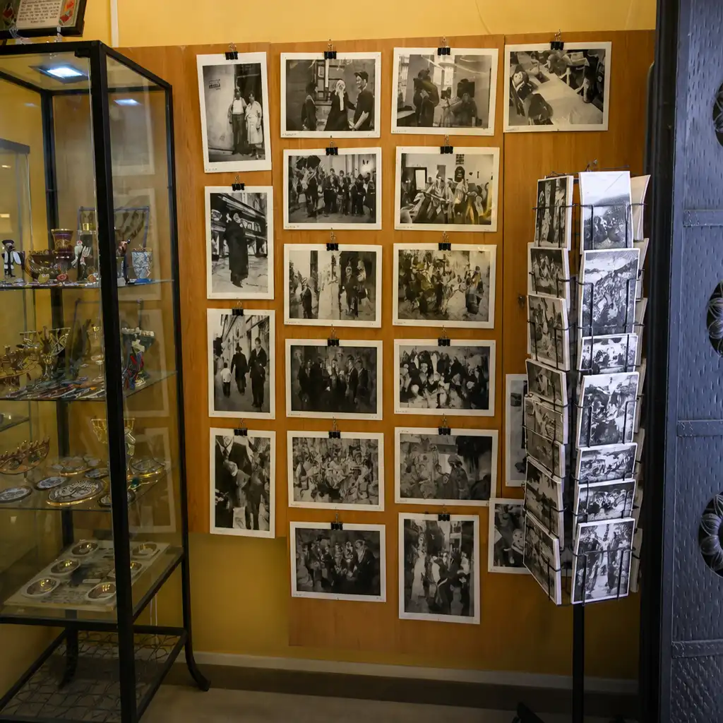 Grand tour of Kazinczy & Dohány Synagogue + Jewish Quarter Walking Tour