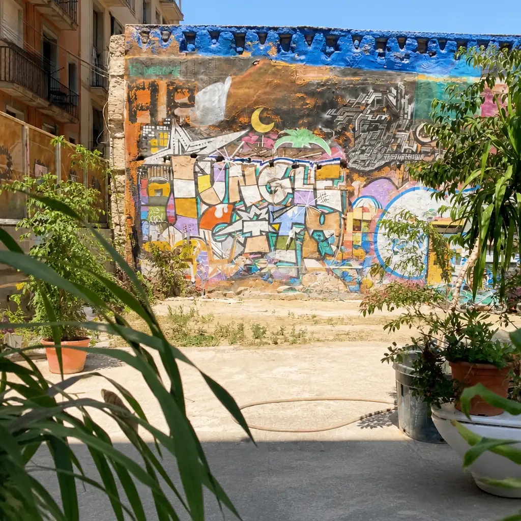 Barcelona: Street Art Private Guided Tour