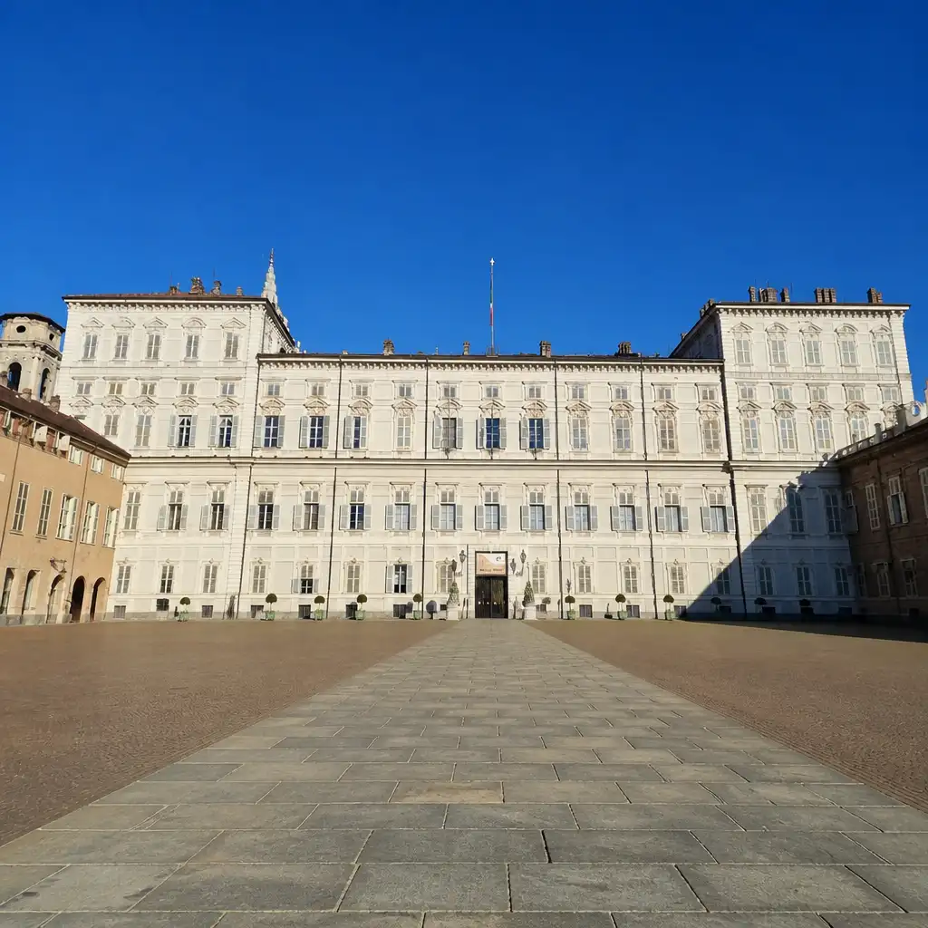 Turin Royal Palace: Guided Visit + City Walking Tour