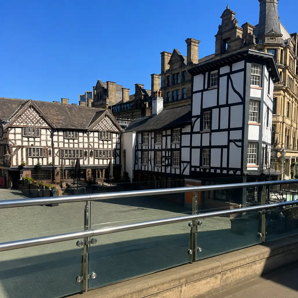 Manchester: Guided City Centre Walking Tour