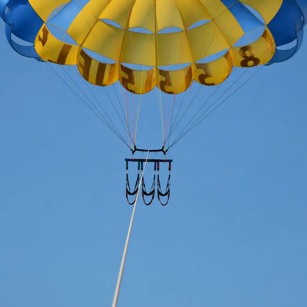 Miami: Parasailing Experience
