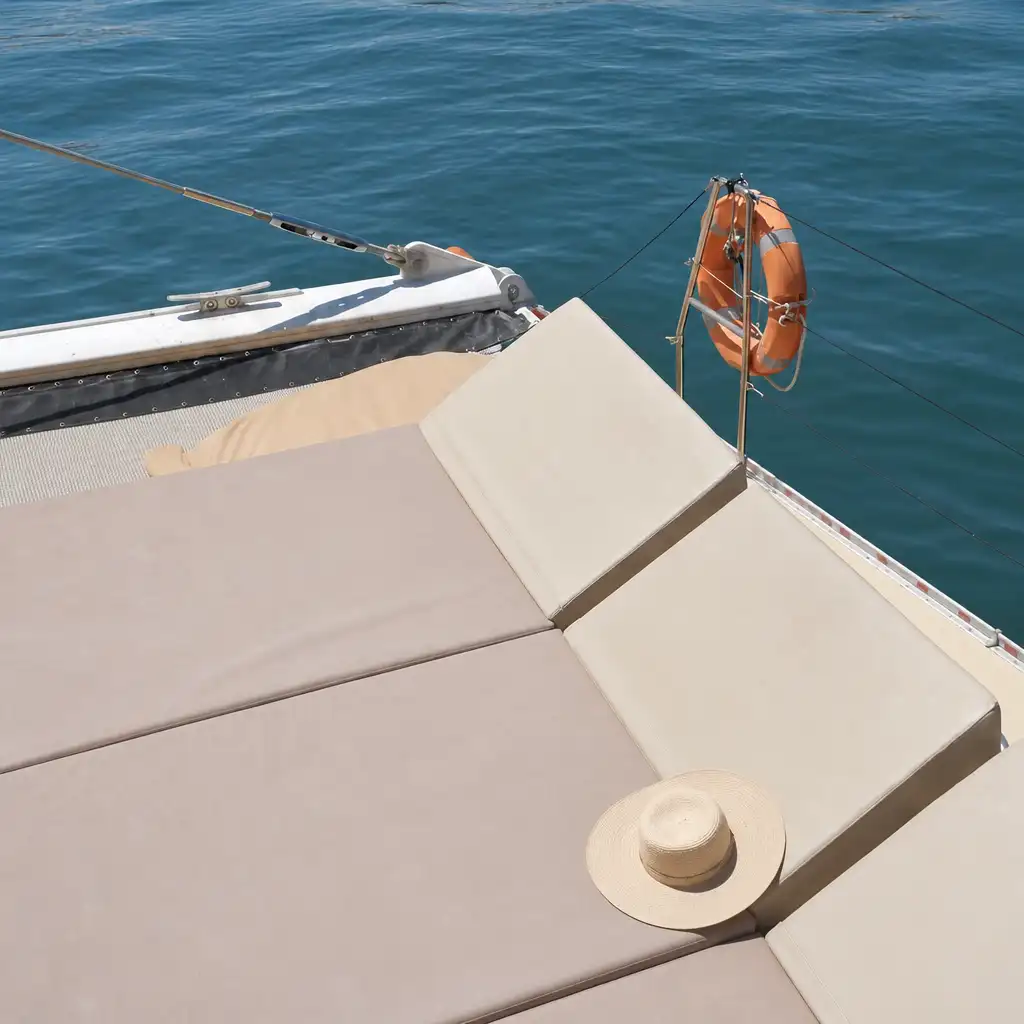 Costa Daurada: Catamaran Cruise, BBQ Lunch, Open Bar + Swim Stop
